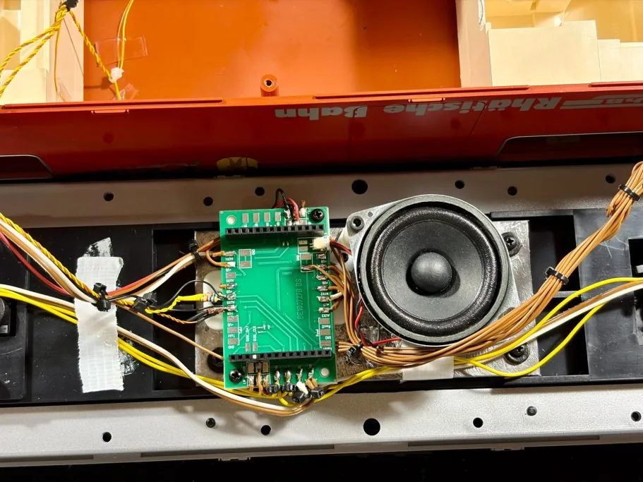 LGB RhB Ge 4/4 – Fertige Verkabelung mit Decoder, Relaisschaltung und Lautsprecher