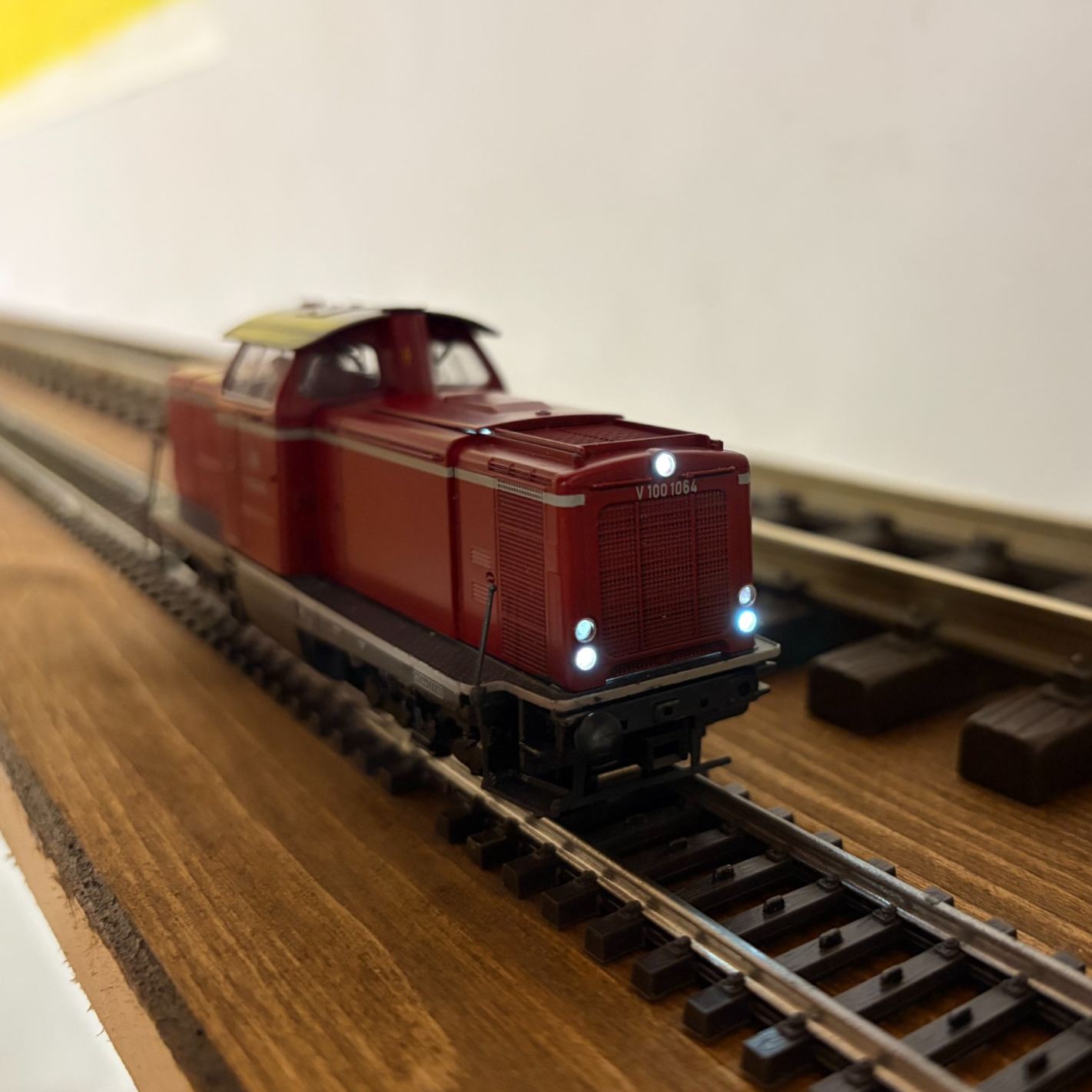 Roco V100 verliert Zugkraft – Mitnehmer im Getriebe per 3D-Druck ersetzt