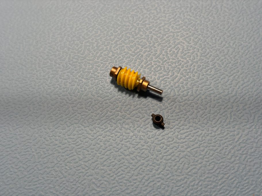 Schnecke und Mitnehmer, welcher 3D-gedruckt wurde.